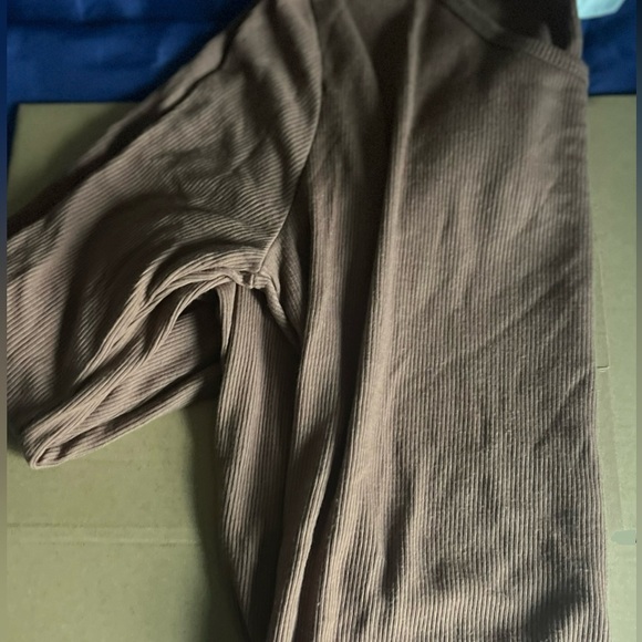 Brown long sleeve shirt - Picture 3 of 6